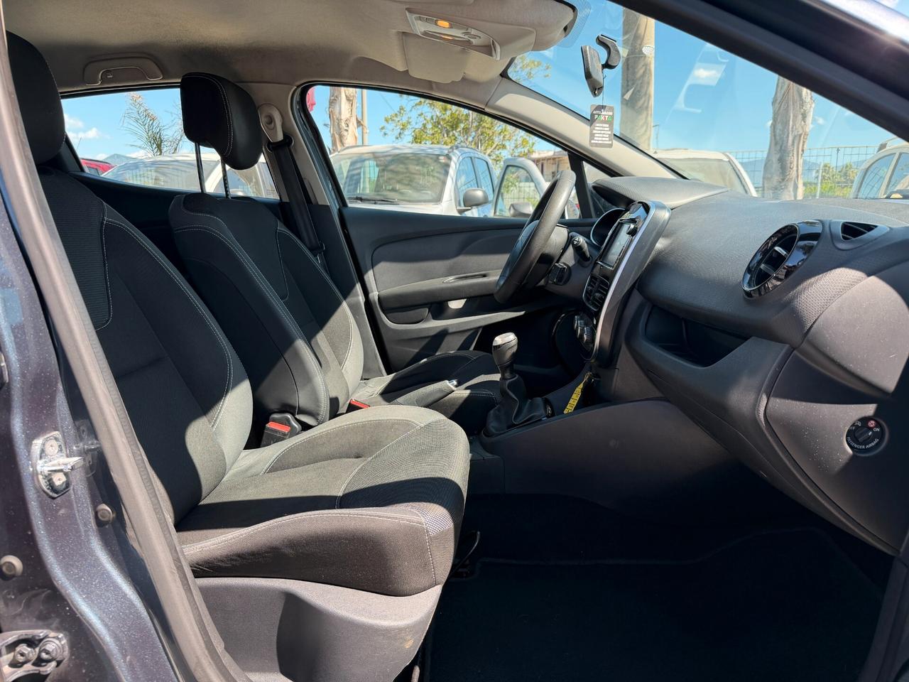 RENAULT CLIO ANNO 2017 1.5 DIESEL 75 CV