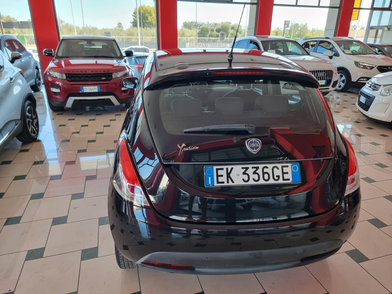 Lancia Ypsilon 1.3 MJT 16V 95 CV 5 porte S&S Silver