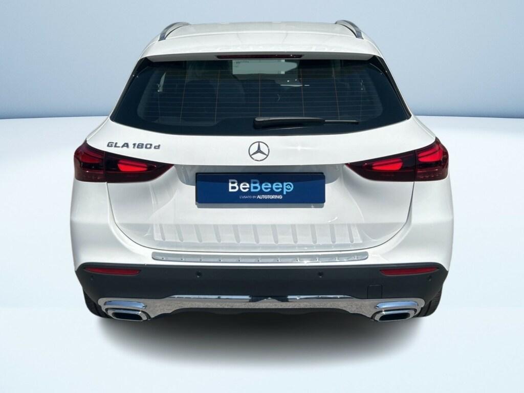 Mercedes GLA 180 180 D Progressive Advanced 8G-DCT