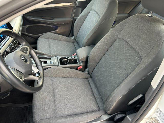 VOLKSWAGEN Golf 1.5 TGI DSG Life