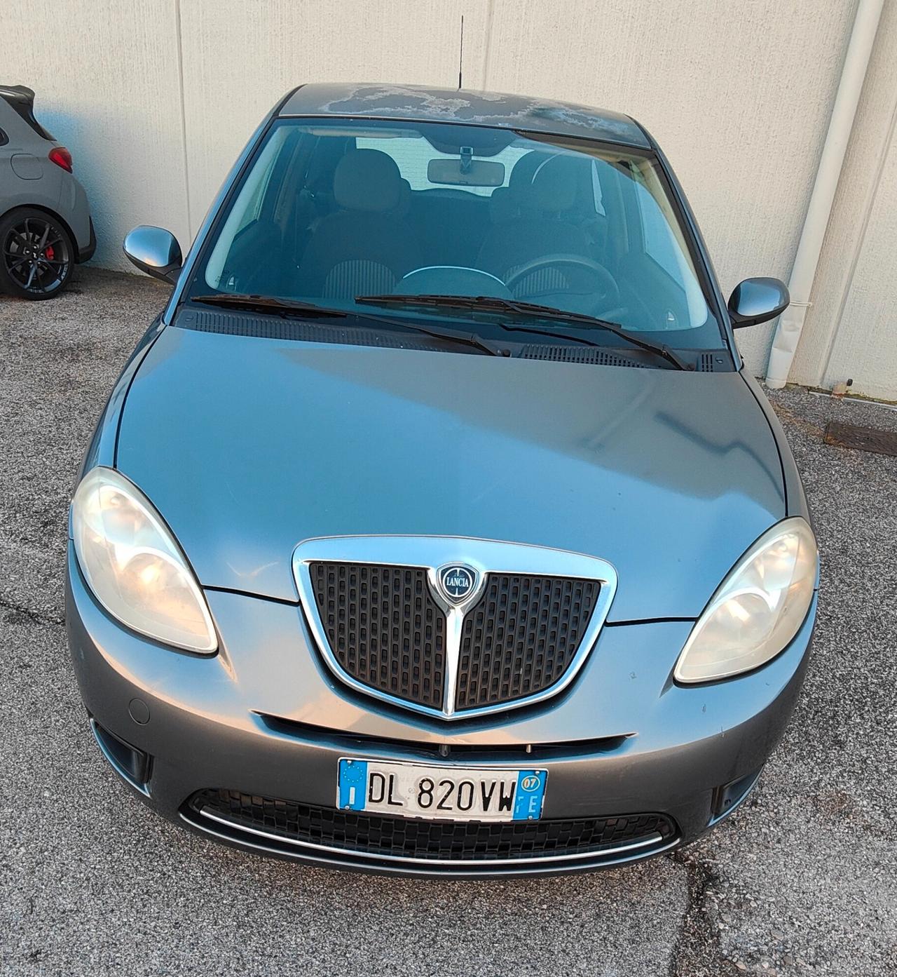 Lancia Ypsilon 1.2 Oro