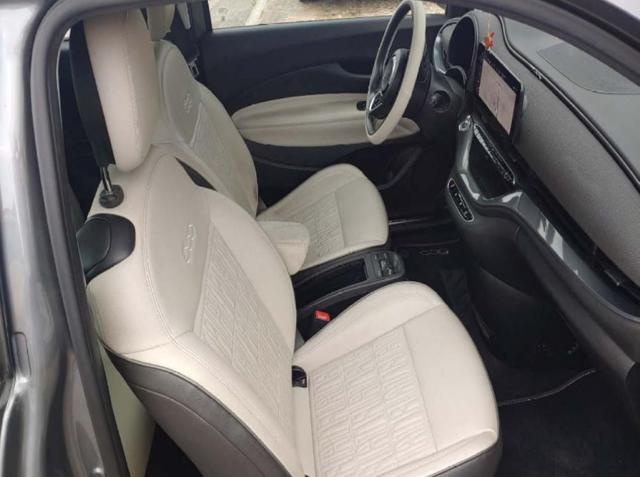 FIAT 500C Cabrio 42 kWh La Prima 320 Km autonomia