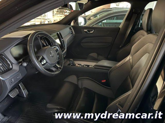 VOLVO XC60 B4 (d) AWD Geartronic Momentum