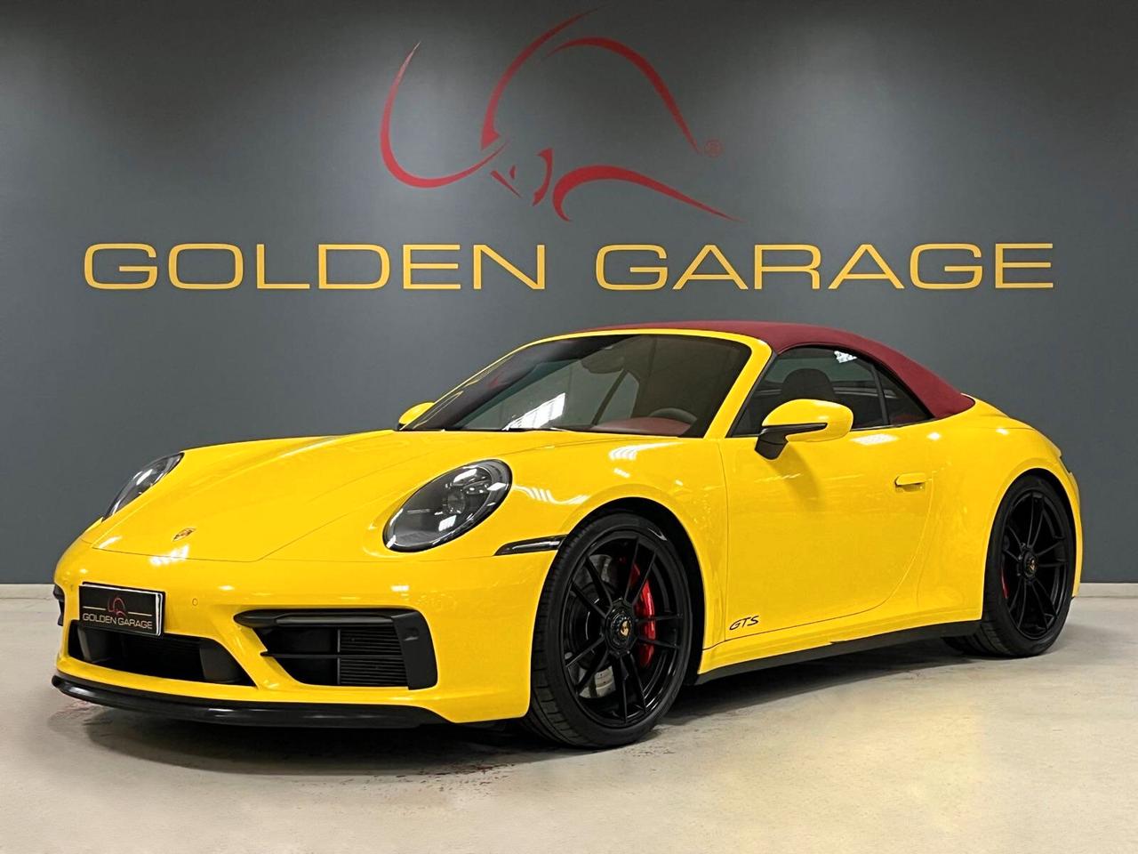 Porsche 911 Carrera 4 GTS Cabriolet