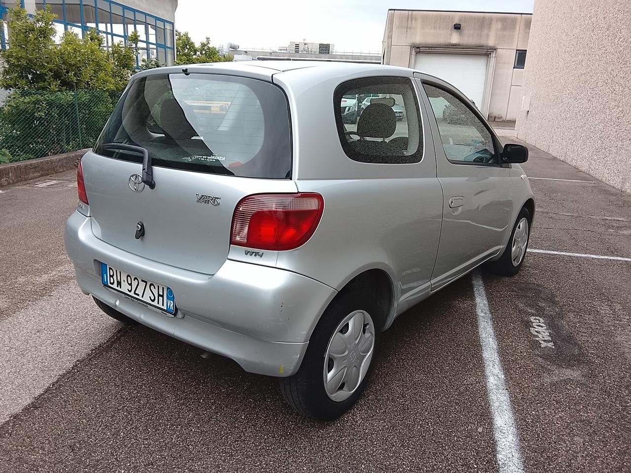 Toyota Yaris 1.0i 16V cat 3 porte