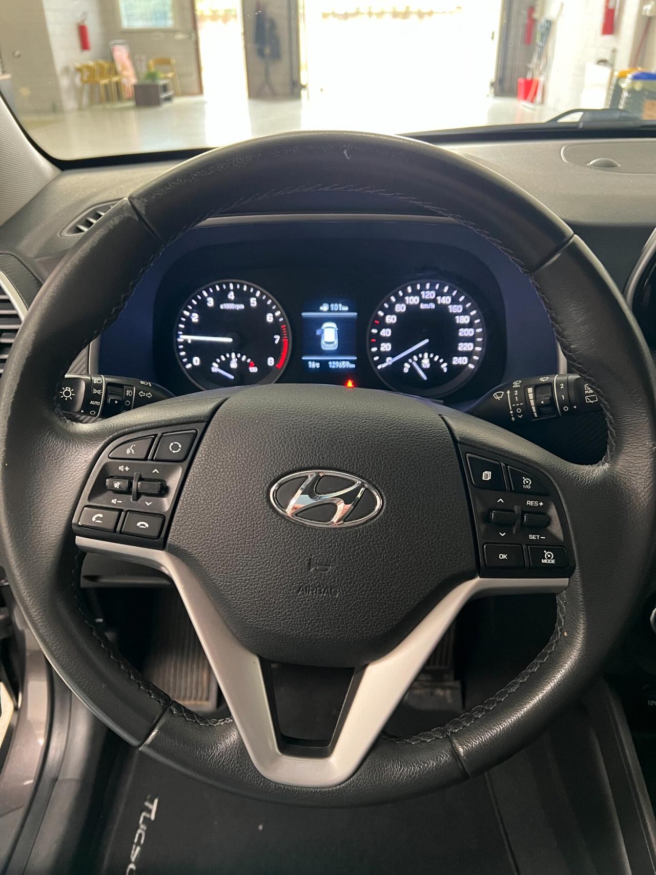 HYUNDAI TUCSON - GDI XTECH 1.6 BENZINA - 132 CV