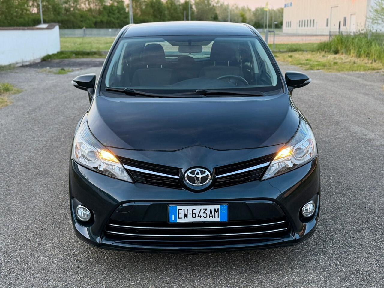 Toyota Verso 1.6 D-4D Luxury 7 posti EURO5B