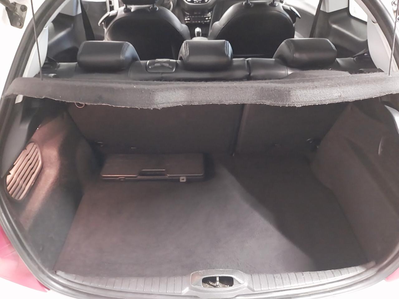 Peugeot 208 1.6 e-HDi 92 CV 3 porte Allure - ok neopatentati