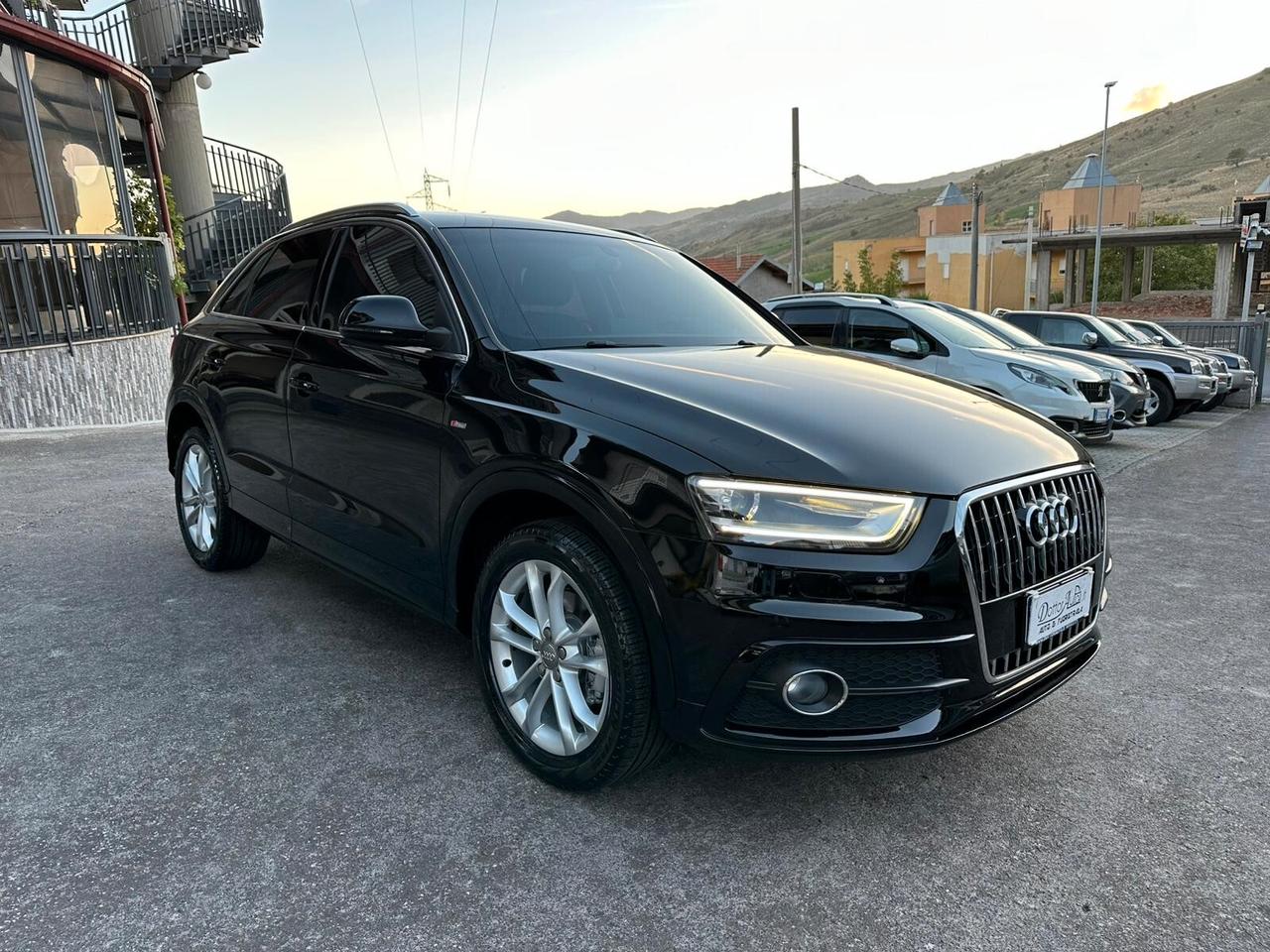 Audi Q3 2.0 TDI S-LINE 140 CV