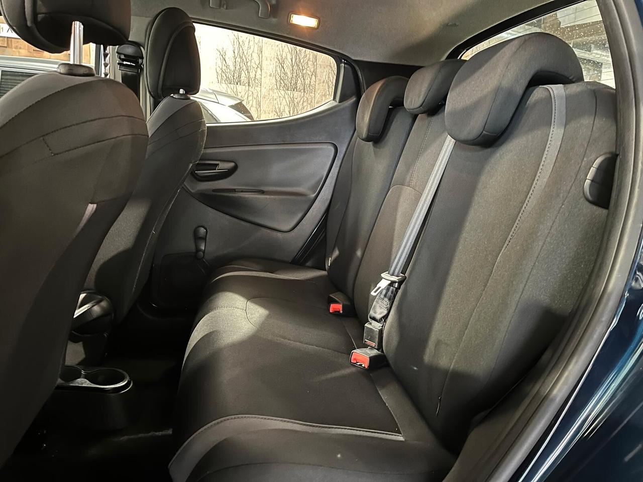 Lancia Ypsilon 1.2 69 CV 5 porte Silver