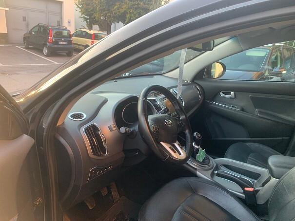 Kia Sportage 1.7 CRDI VGT 2WD high tech