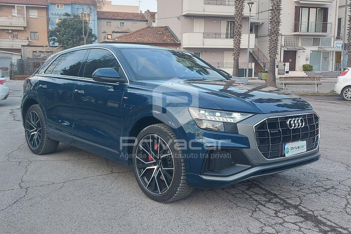 AUDI Q8 45 TDI quattro tiptronic Sport