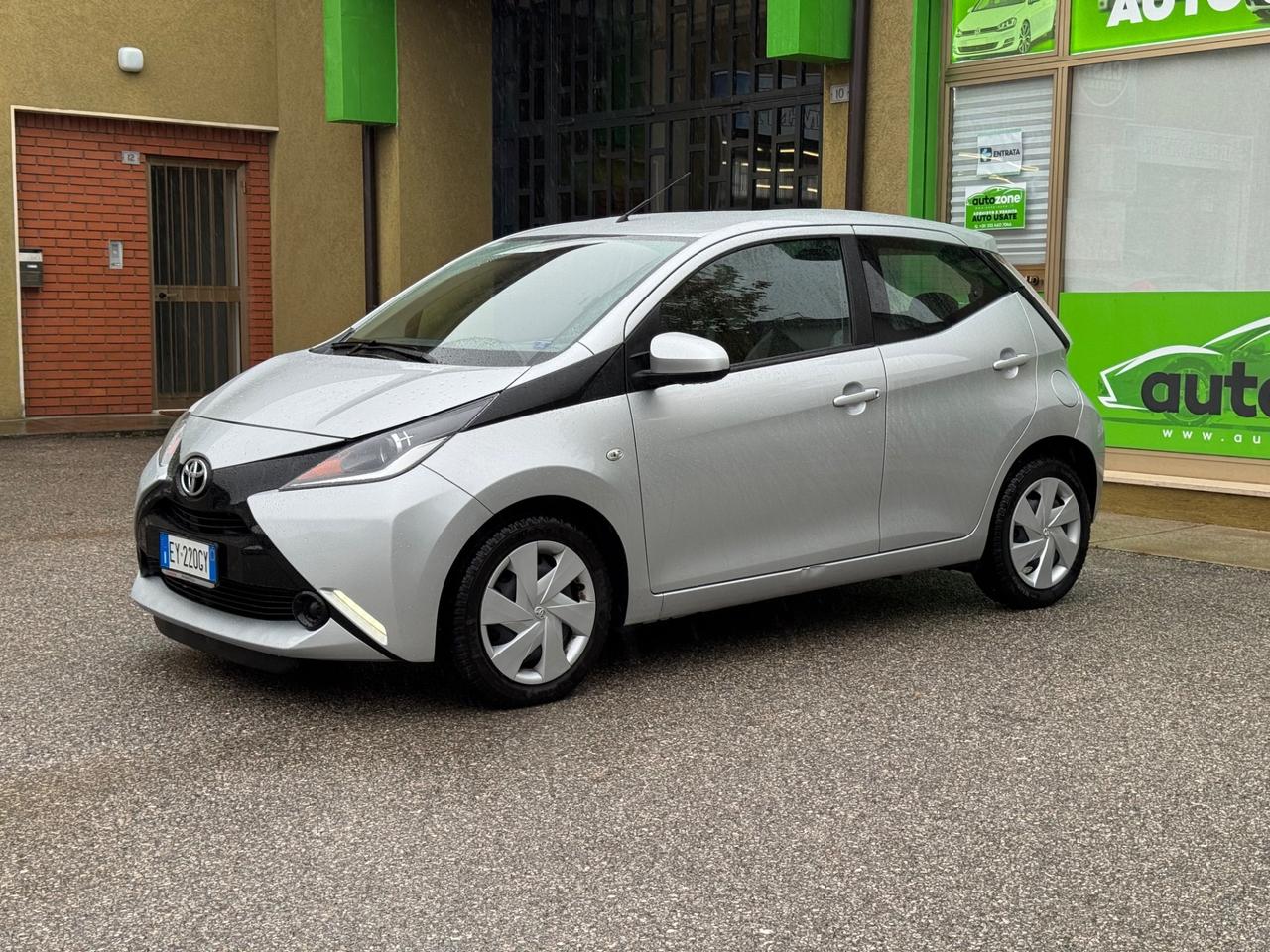 Toyota Aygo 1.0 VVT-i 69 CV 5 SOLO 67900km NEOPATENTATI