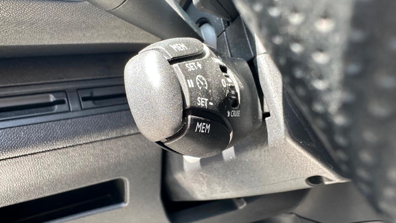 Peugeot 3008 BlueHDi 130 S&S GT Line leggermente incidentata
