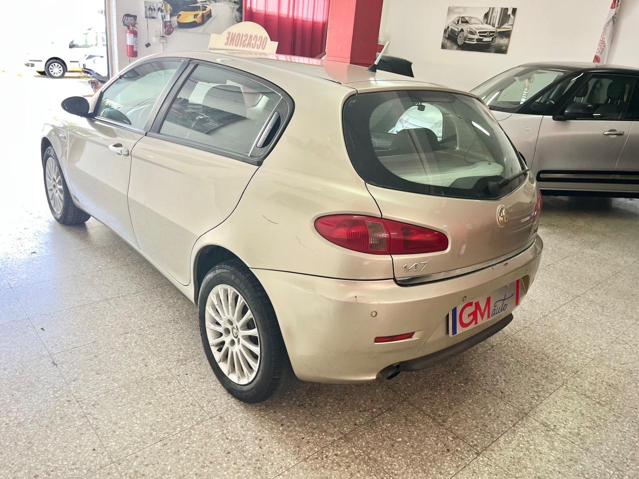 Alfa Romeo 147 1.9 JTD M-JET 16V 5 porte Dist.