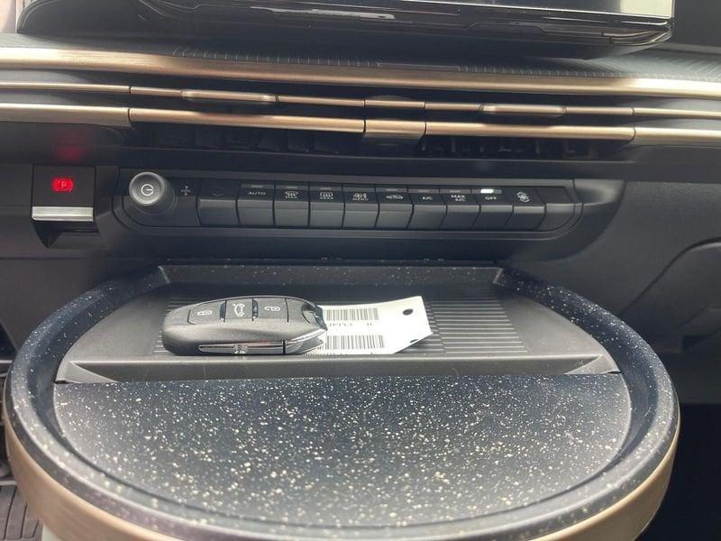 Lancia Ypsilon Ibrida Ibrida 100cv Ypsilon e-DCT extrascomnto 1000 € in caso di finanziamento