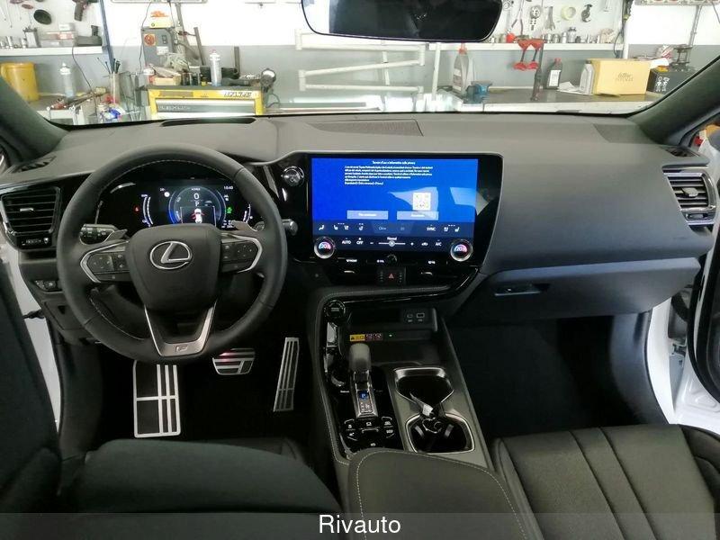 Lexus NX Plug-in 4WD F-Sport