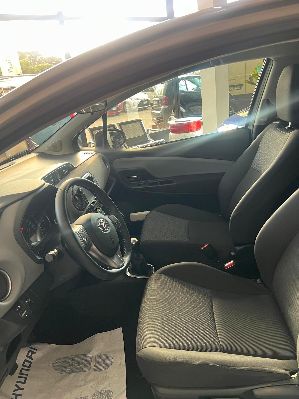 Toyota Yaris 1.3 3 porte Active