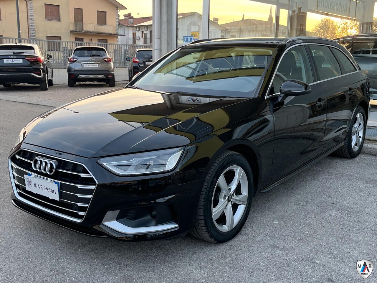 Audi A4 Avant 30 TDI mhev S tronic Business Advanced
