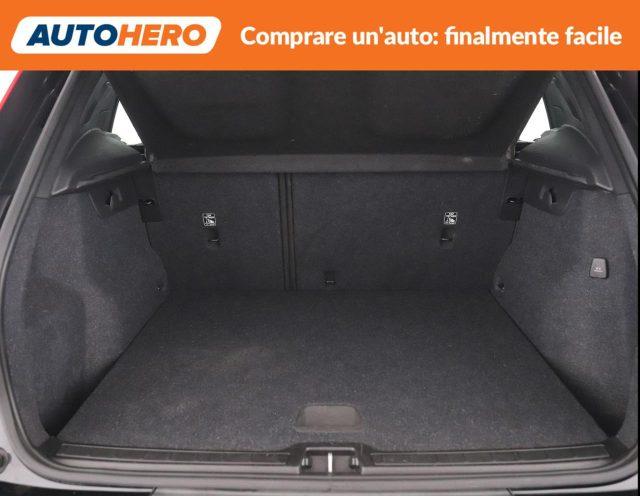 VOLVO XC40 T2 Essential