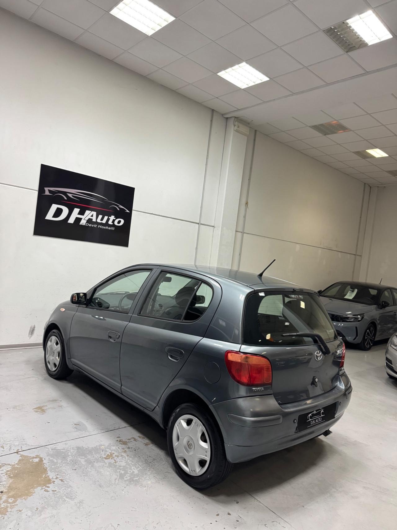 Toyota Yaris 1.0 5 porte Sol