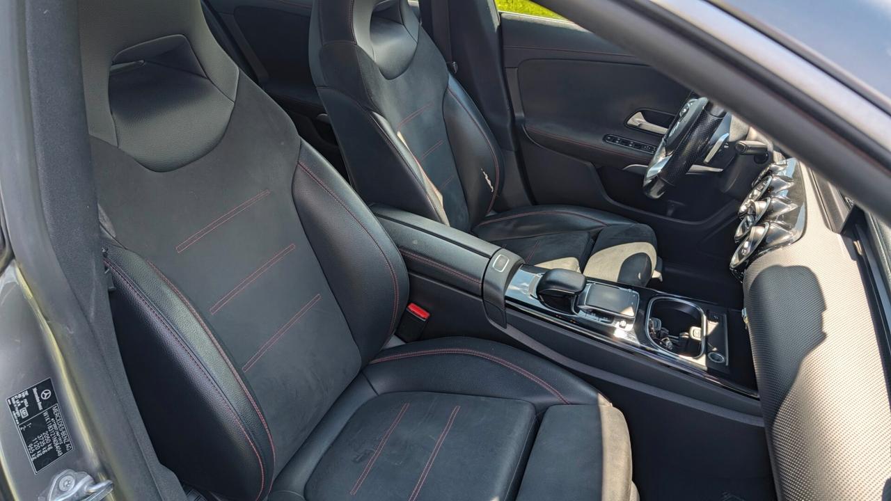 Mercedes-benz CLA 200 d Automatic Premium