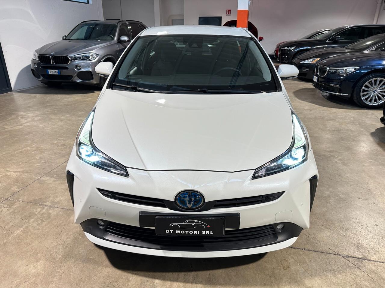 Toyota Prius 1.8 AWD Lounge