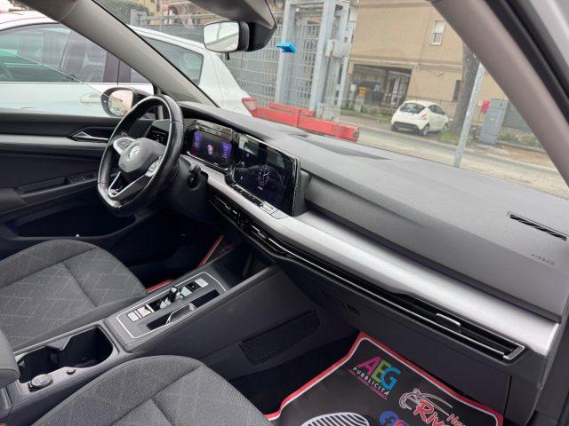 VOLKSWAGEN Golf 1.0 eTSI 110 cv EVO DSG Life