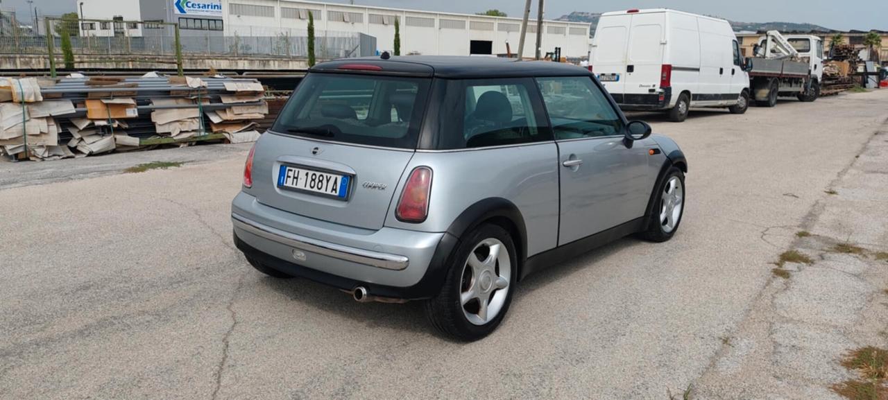 Mini 1.6 16V Cooper Chili GPL