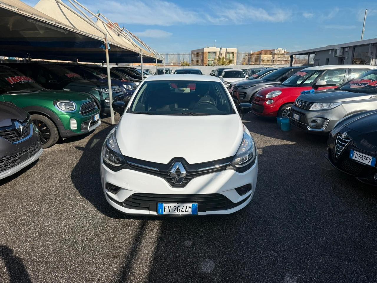 Renault Clio dCi 8V 90 CV 5 porte Moschino Life