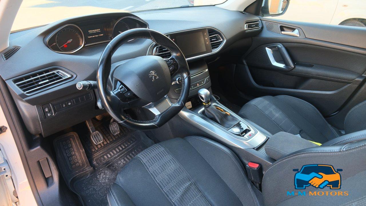 Peugeot 308 Station Wagon 308 SW Allure 130cv my18