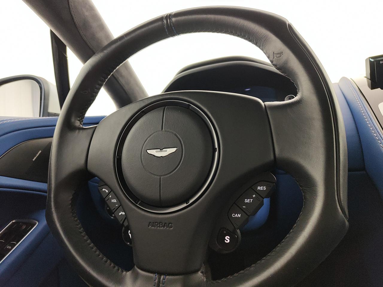 ASTON MARTIN Vanquish Coupe 6.0 V12 S touchtronic