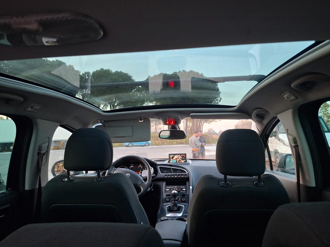 Peugeot 3008 1.6 HDi 115CV Business*NAVI*TETTO*