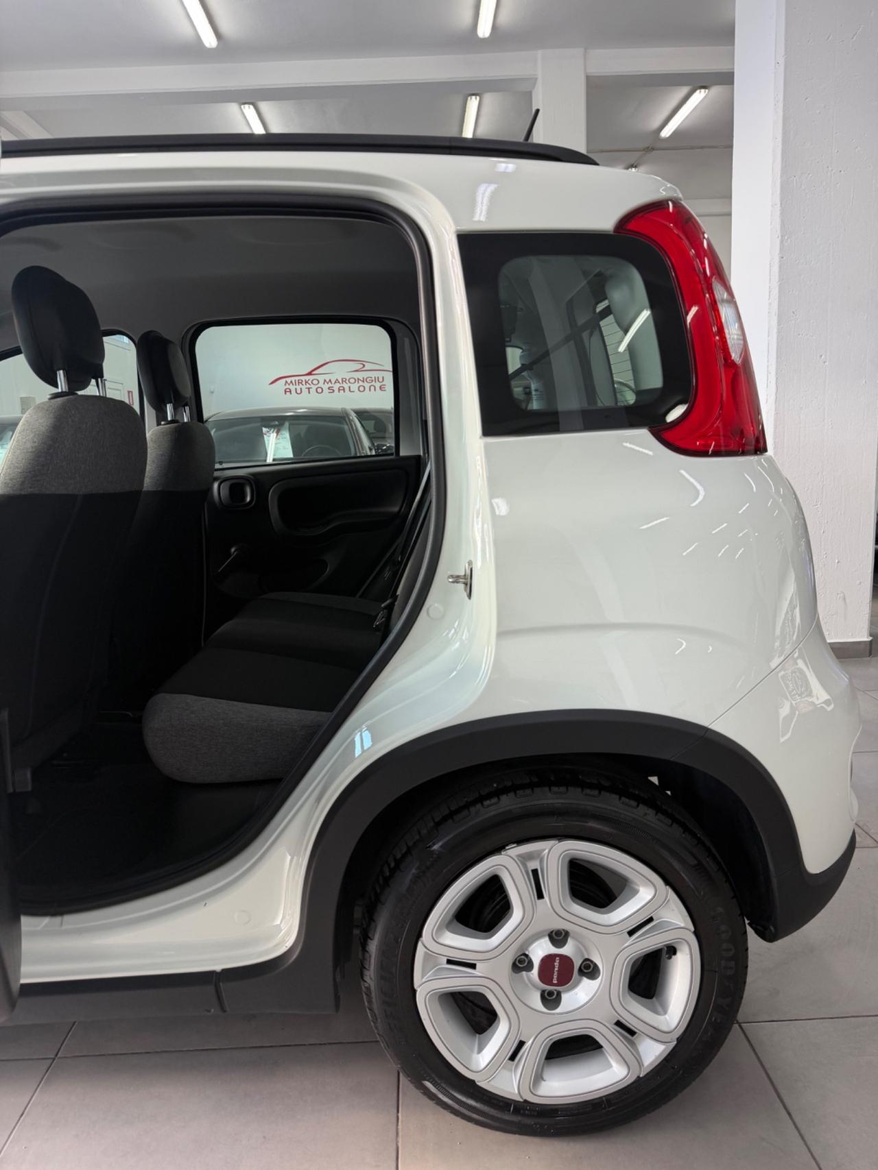 Fiat Panda 1.0 FireFly S&S Hybrid City FINANZIABILE