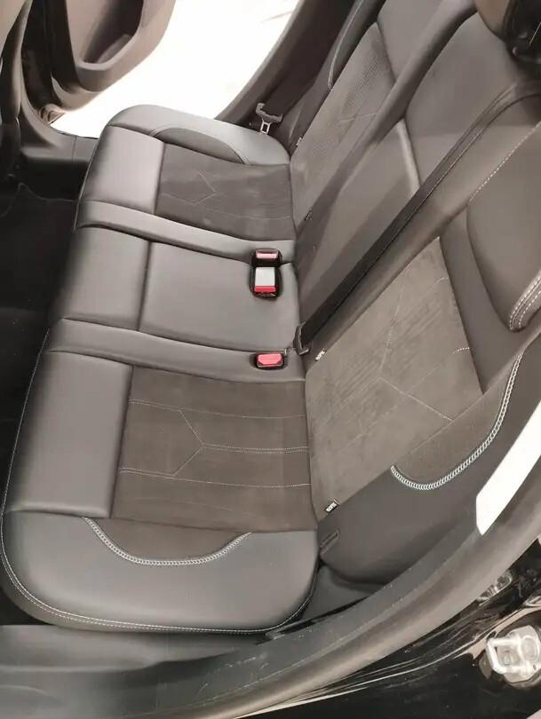 Peugeot 2008 BlueHDi 100 Allure
