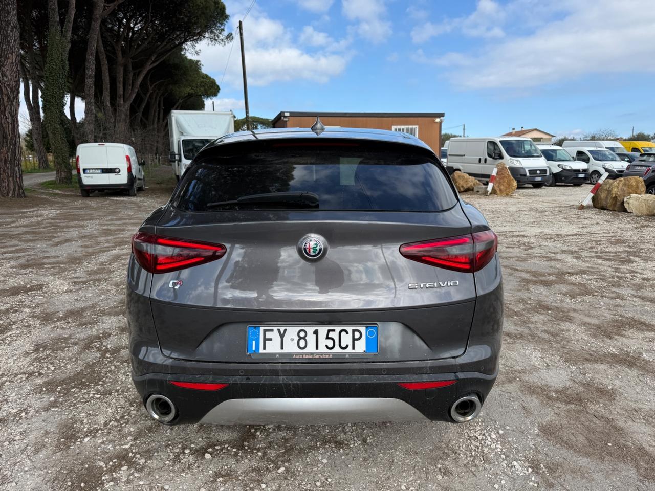 Alfa Romeo Stelvio 2.2 Turbodiesel 210 CV AT8 Q4 Executive