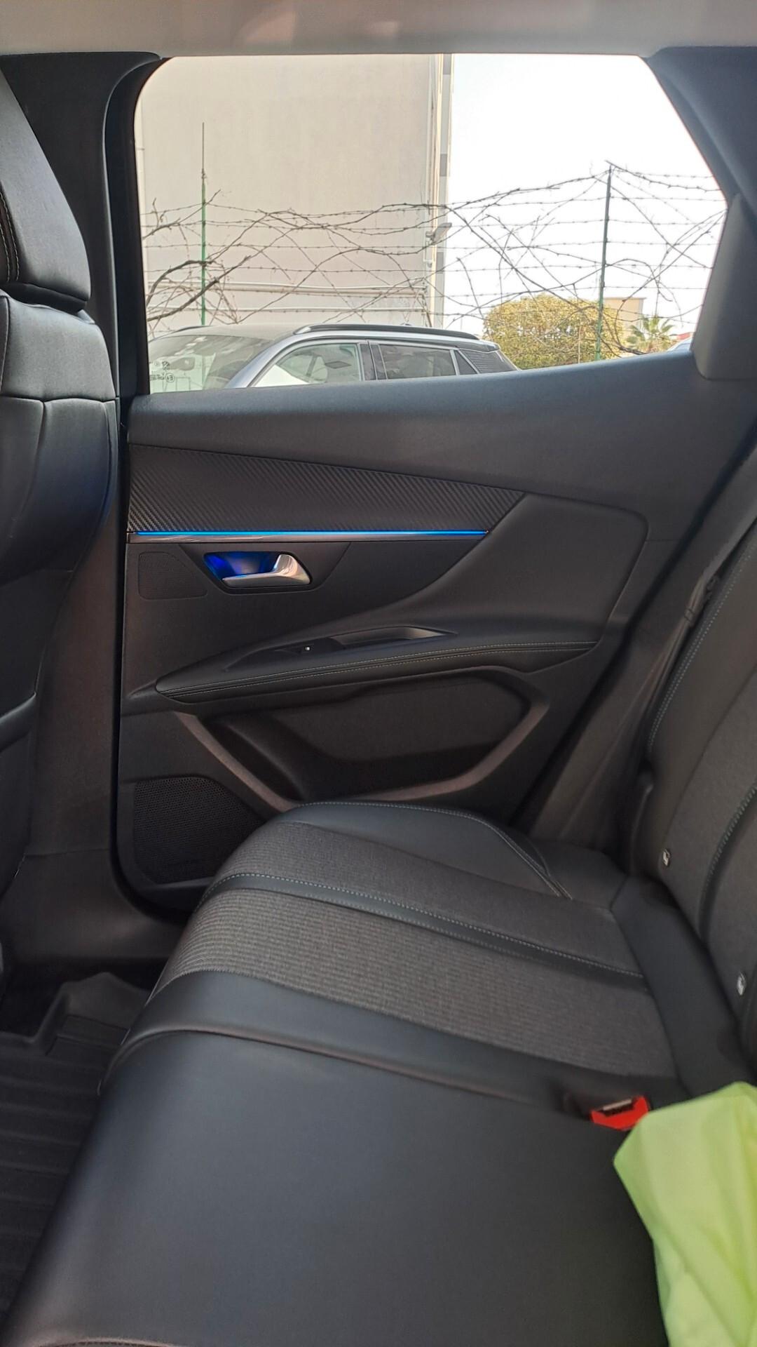 Peugeot 3008 BlueHDi 130cv EAT8 Allure Diesel Automatica