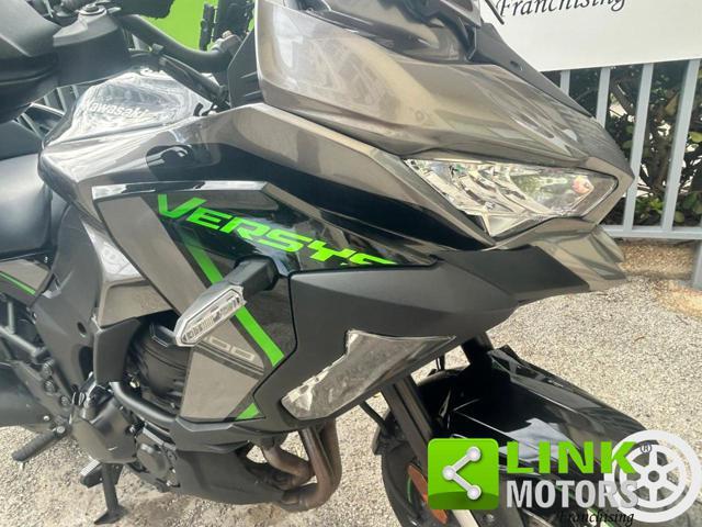 KAWASAKI Versys 1100 S .