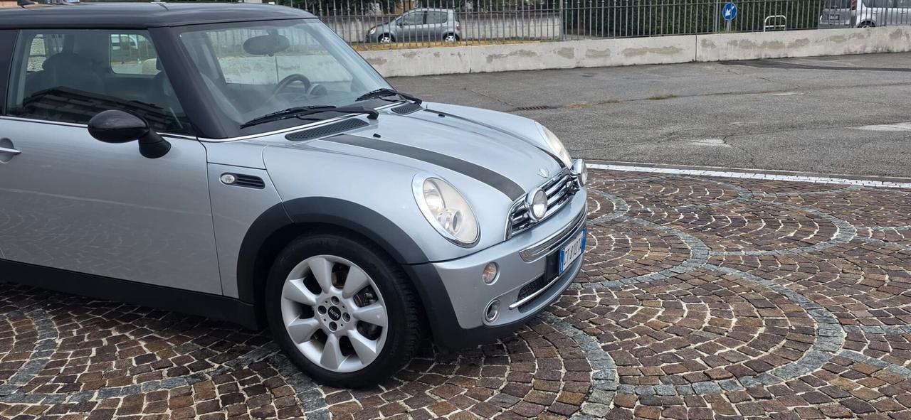 Mini 1.6 16V Cooper