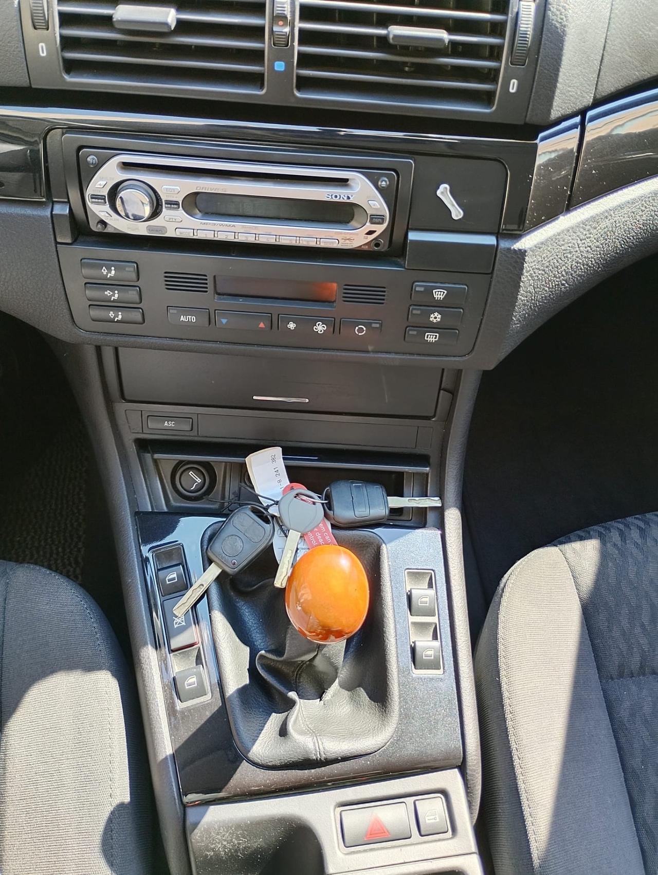 Bmw 320 320i cat 4 porte Attiva