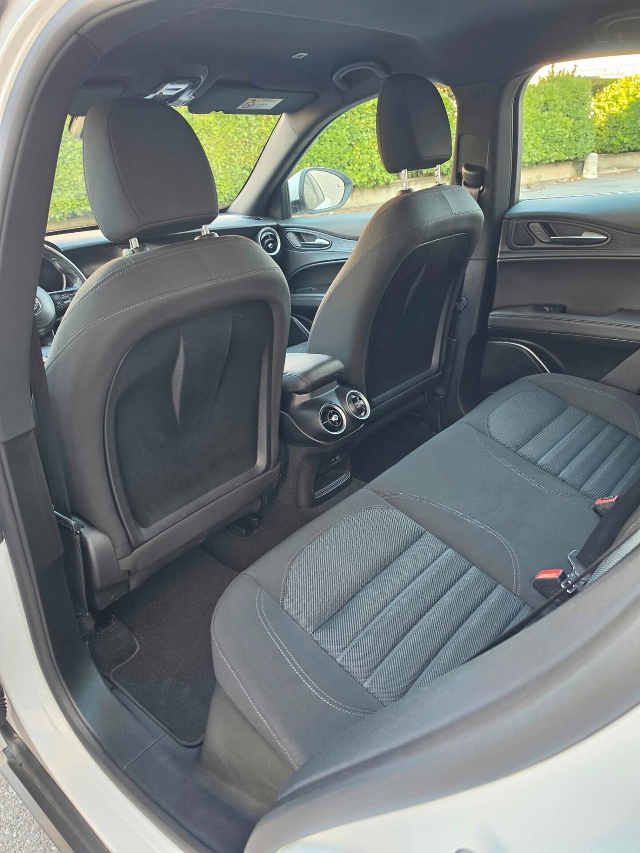 Alfa Romeo Stelvio 2.2 Turbodiesel 190 CV AT8 Q4 Business iva esposta