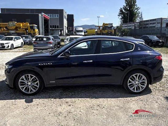 MASERATI Levante Levante V6 Diesel AWD - PER OPERATORI DEL SETTORE