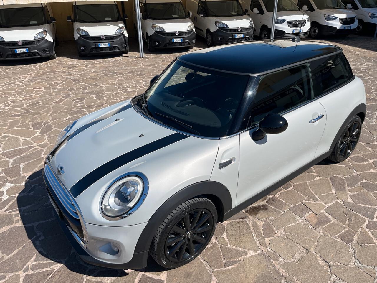 MINI Cooper D 1.5 116CV 3p Automatica Hype SPORT
