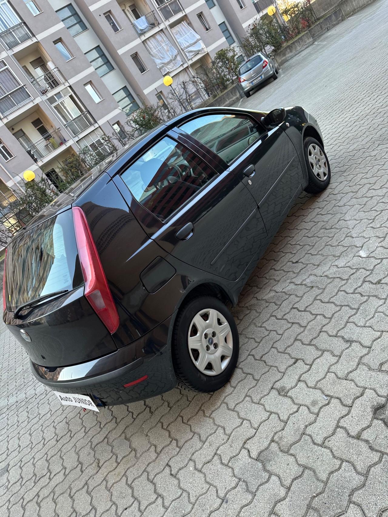 Fiat Punto 1.2i cat 5 porte ELX