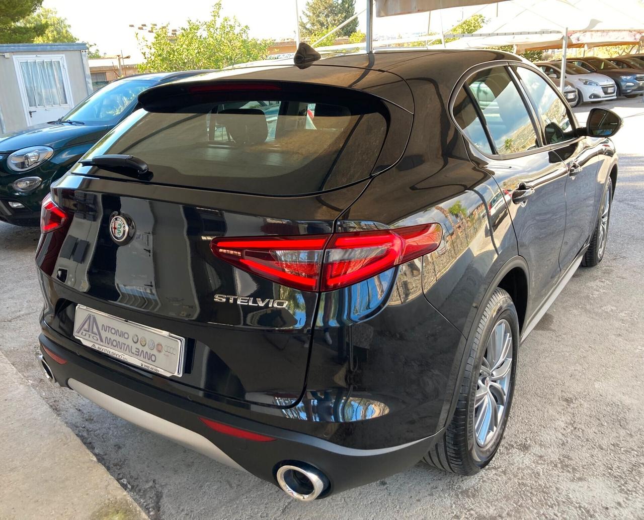 Alfa Romeo Stelvio 2.2 Turbodiesel 160 CV AT8 RWD Rosso Edizione