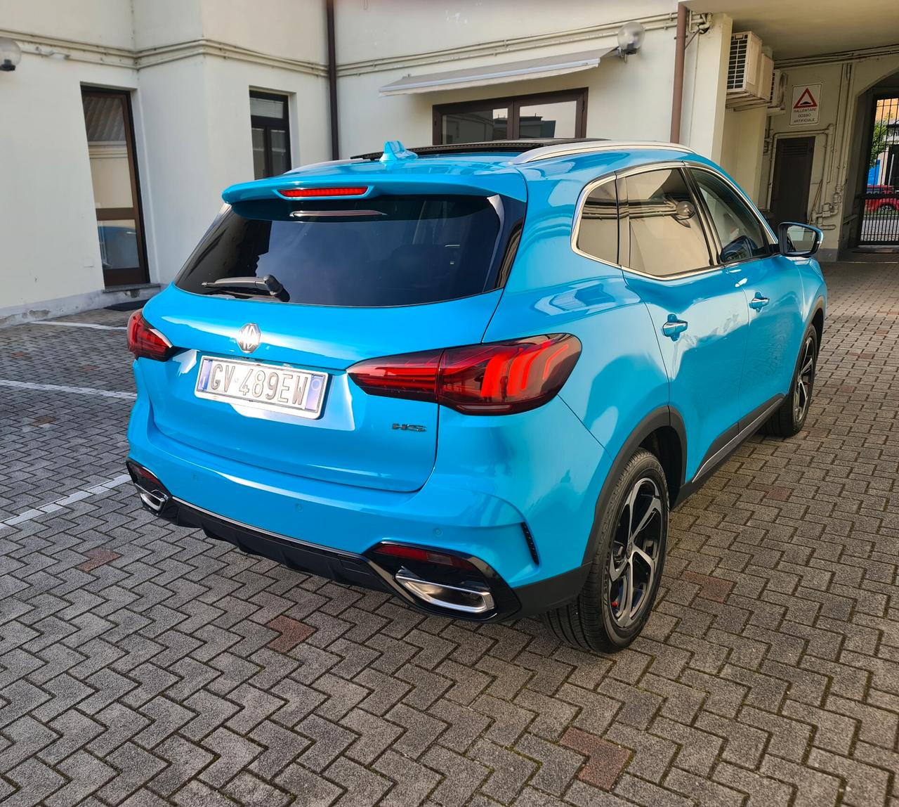 Mg HS 1.5T-GDI AT Luxury - Pari al nuovo