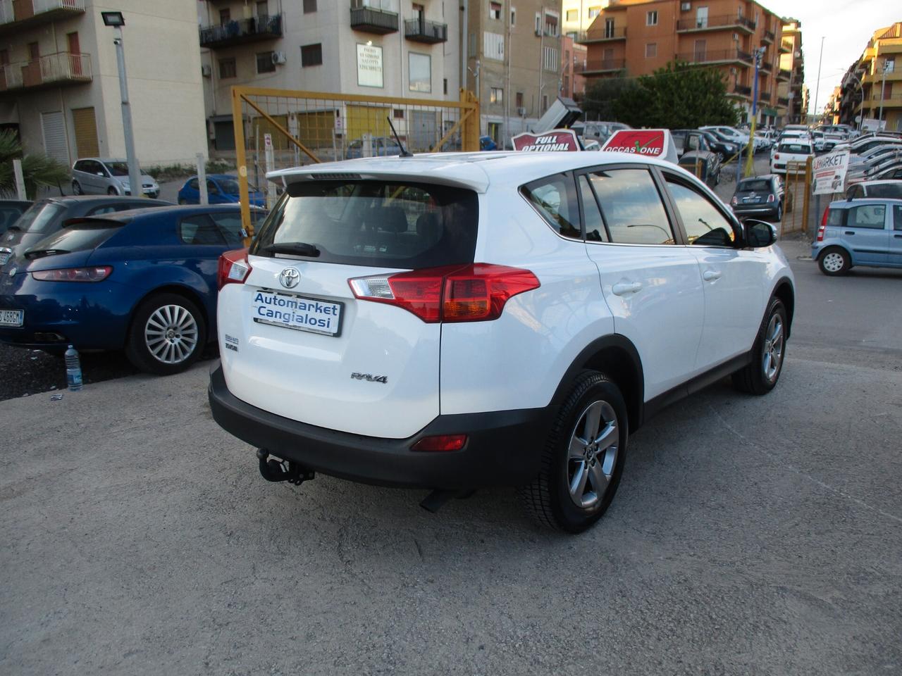 Toyota RAV 2.0 D-4D PARI AL NUOVO 85000 KM 2015