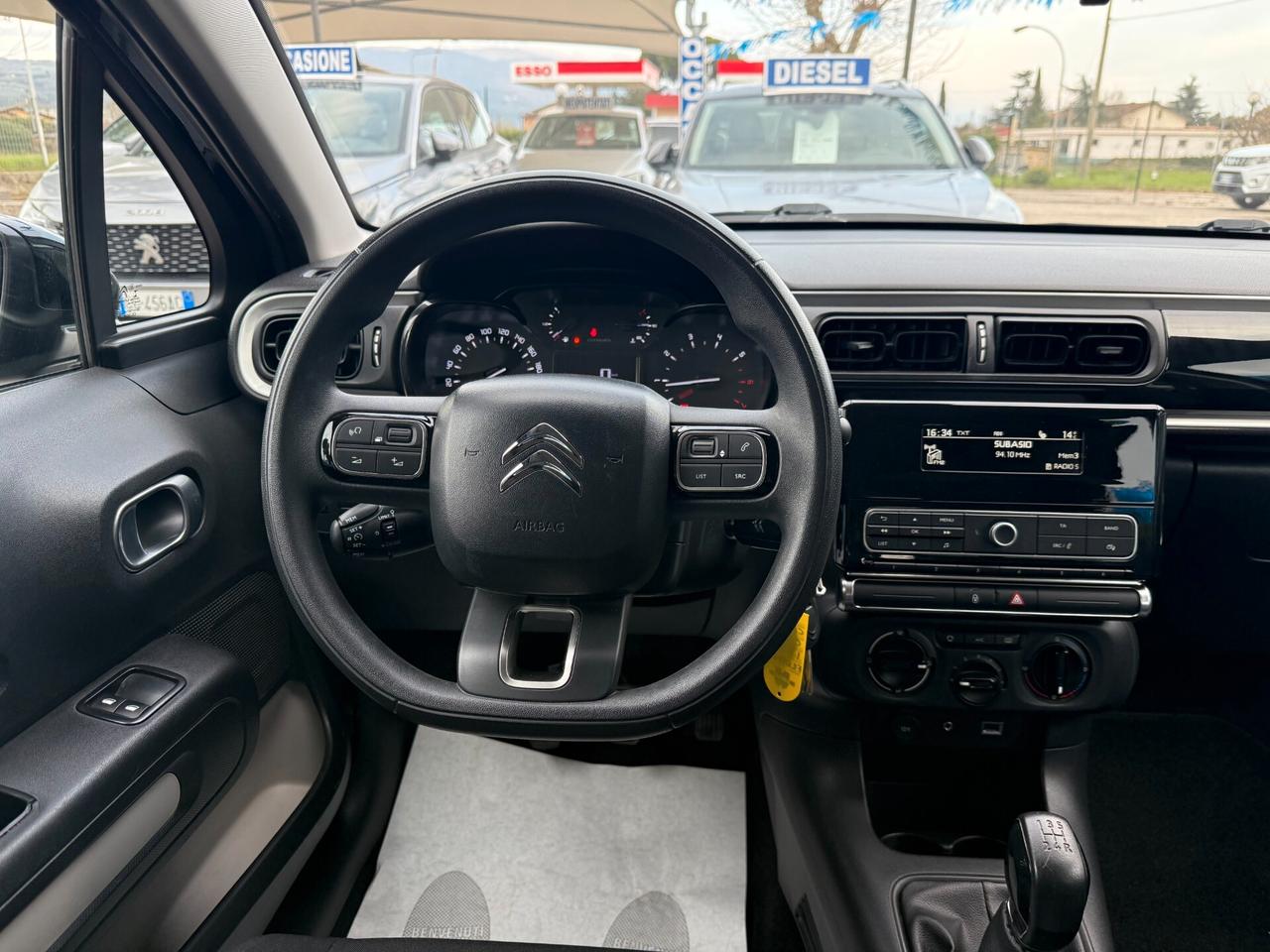 " UNA CHICCA " Citroen C3 PureTech 82 Feel