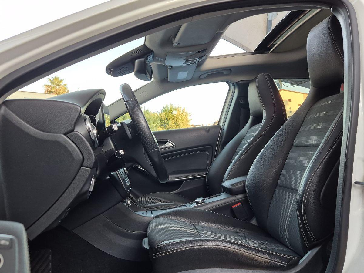 MERCEDES - Classe GLA - GLA 200 d Automatic 4Matic Sport-Tetto Apribile