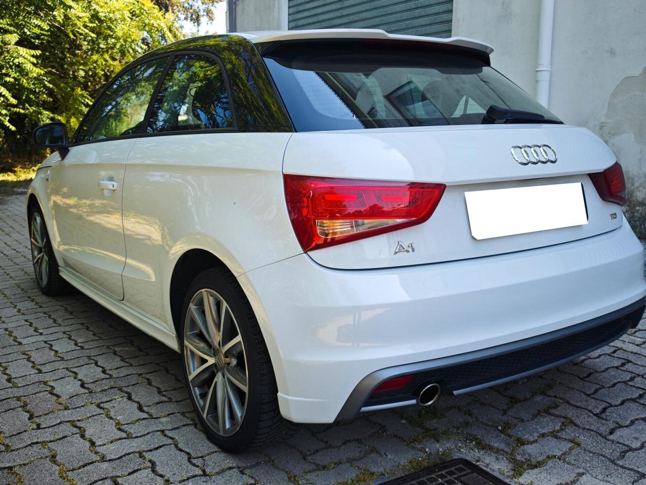 Audi A1 1.6 TDI S Line